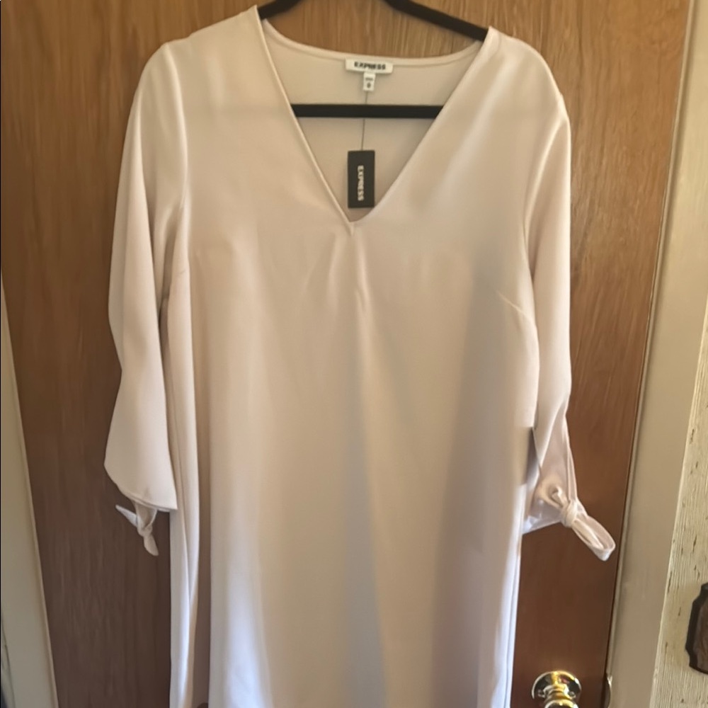 Express Ivory V-Neck Tie Sleeve Shift Dress Medium